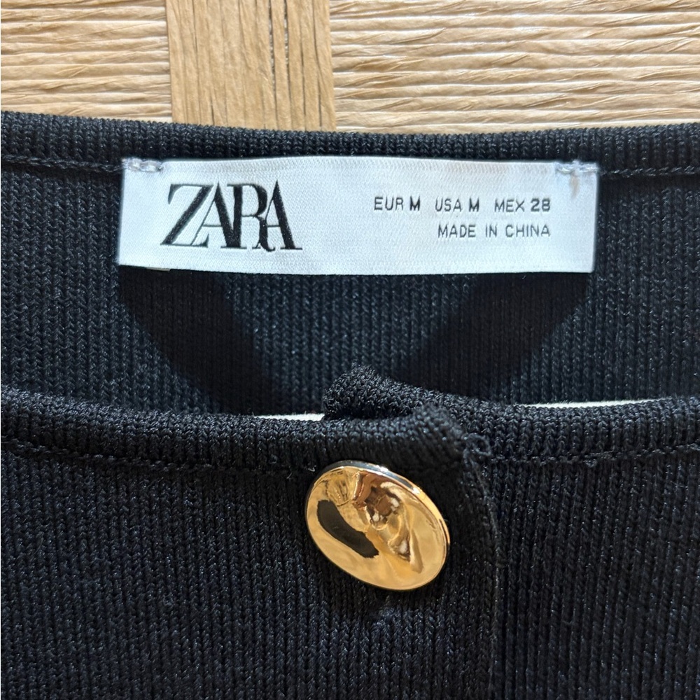 Zara BASIC KNIT GOLD BUTTON VEST NWOT SIZE MED office siren minimalist - Picture 4 of 8